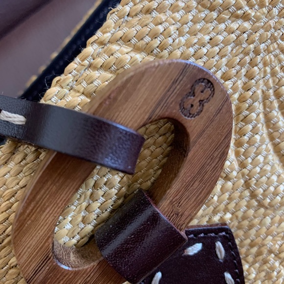 👏host pick 👏 Rare Escada “Exotics” handbag - Picture 6 of 12